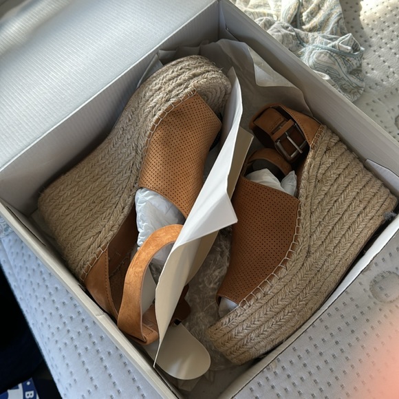 Excellent used condition with box Marc Fisher Annie - Picture 9 of 9